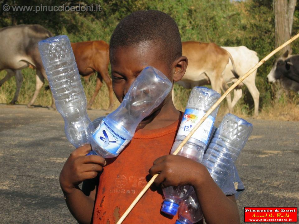 Ethiopia - 335 - Little boy.jpg